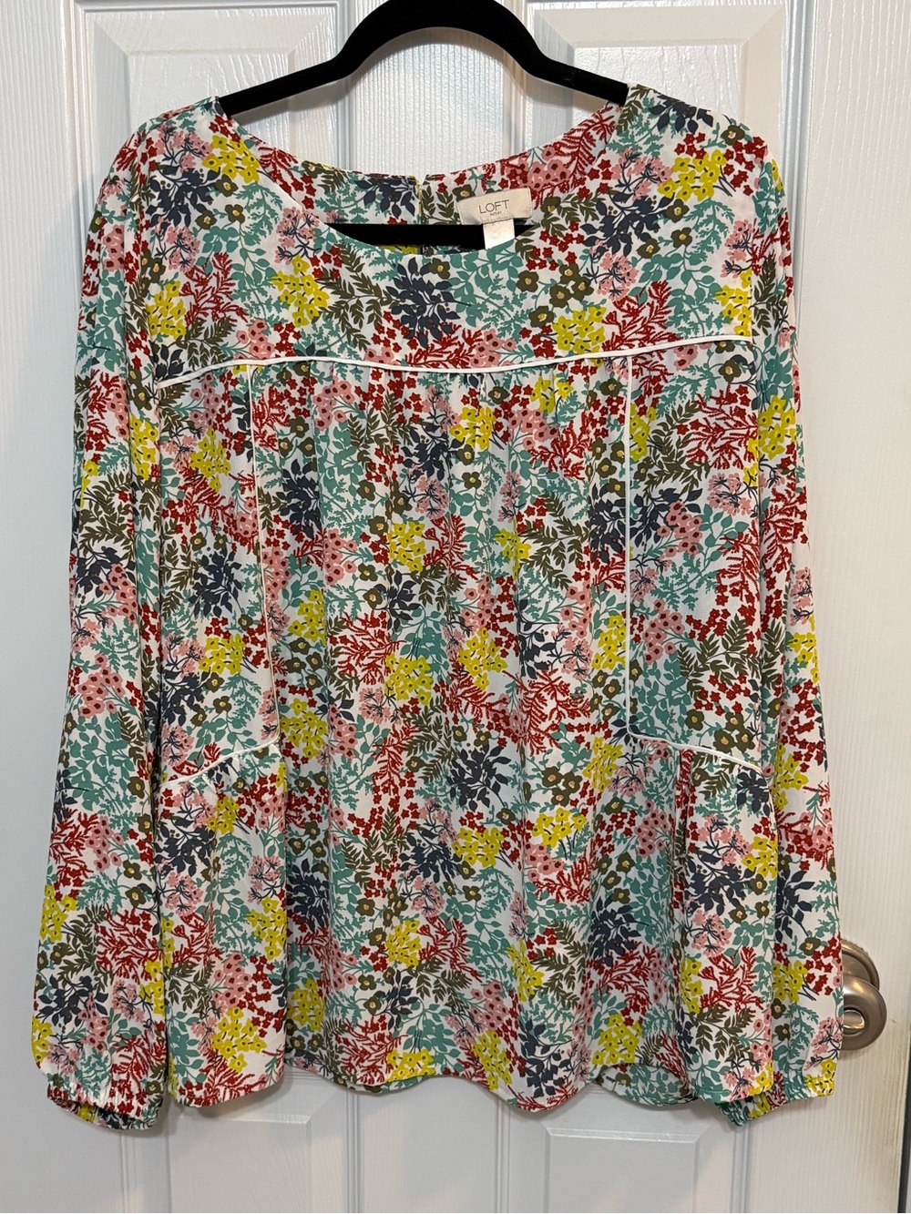 LOFT Multicolor Floral Long-Sleeve Blouse